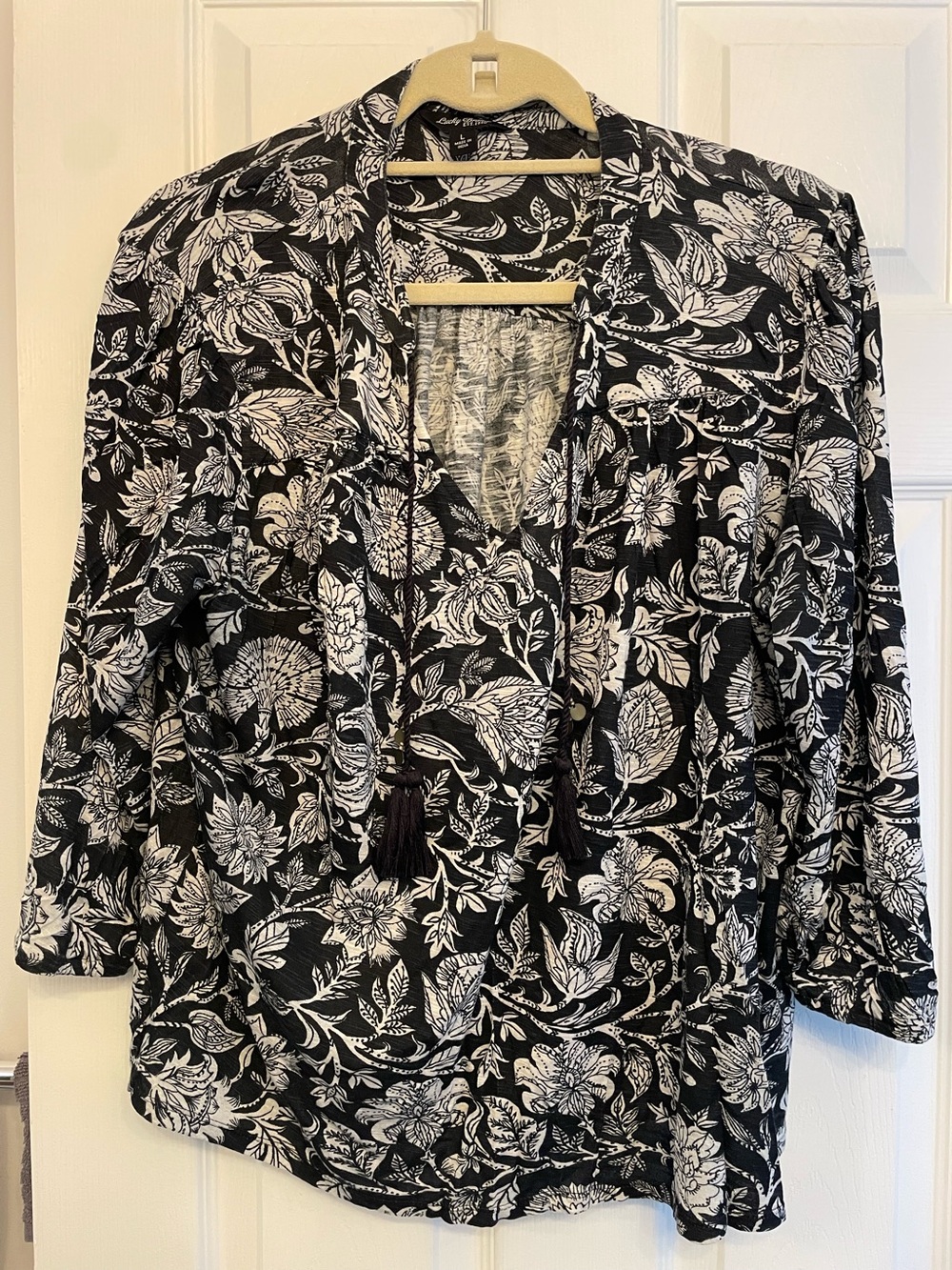 Lucky Brand Black and White Floral Tie-Front Tunic